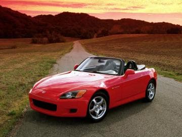 Honda S2000 : le roadster à l'ancienne que le marché n'oublie pas