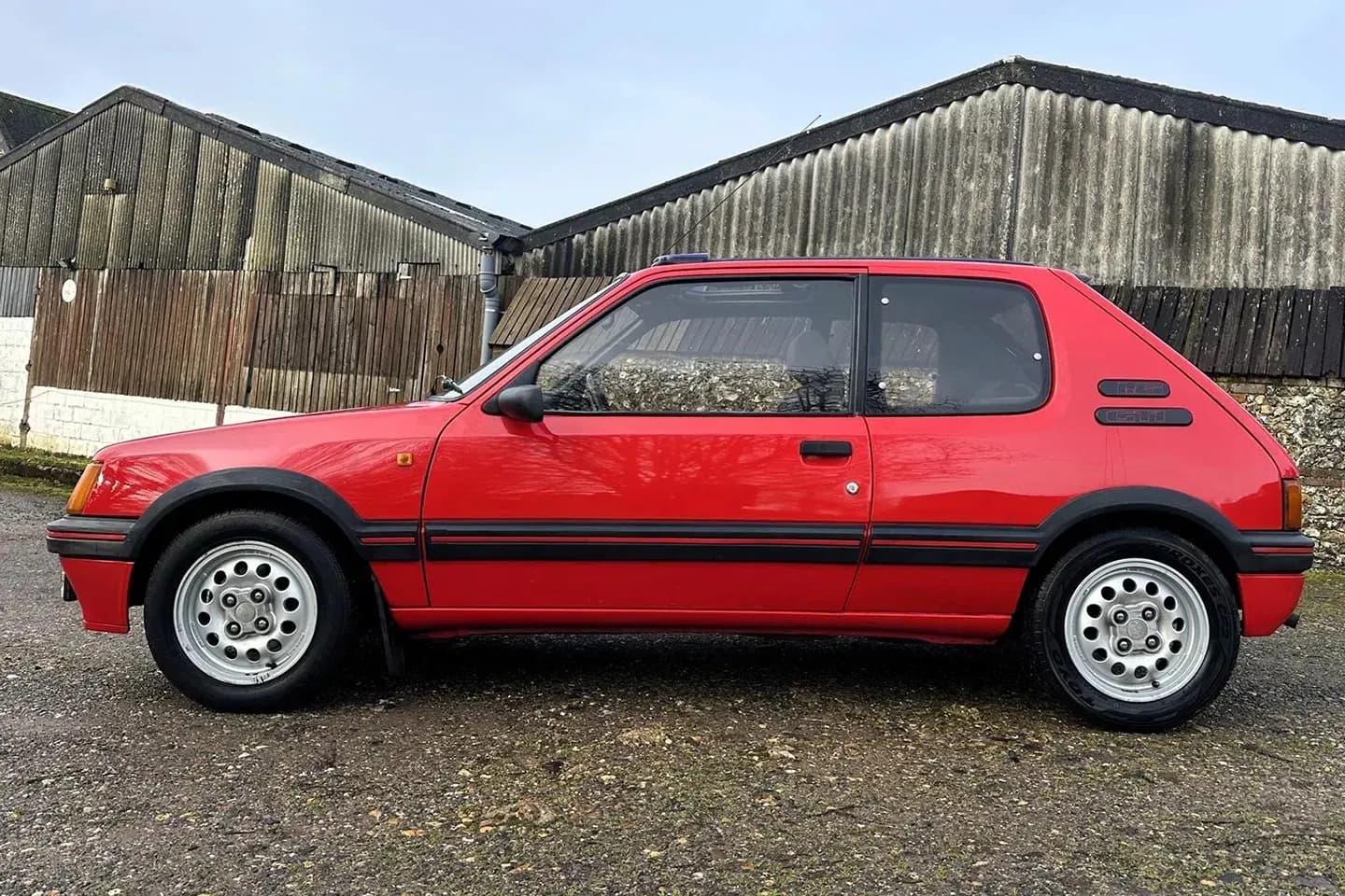 peugeot-205-gti-1-6-1