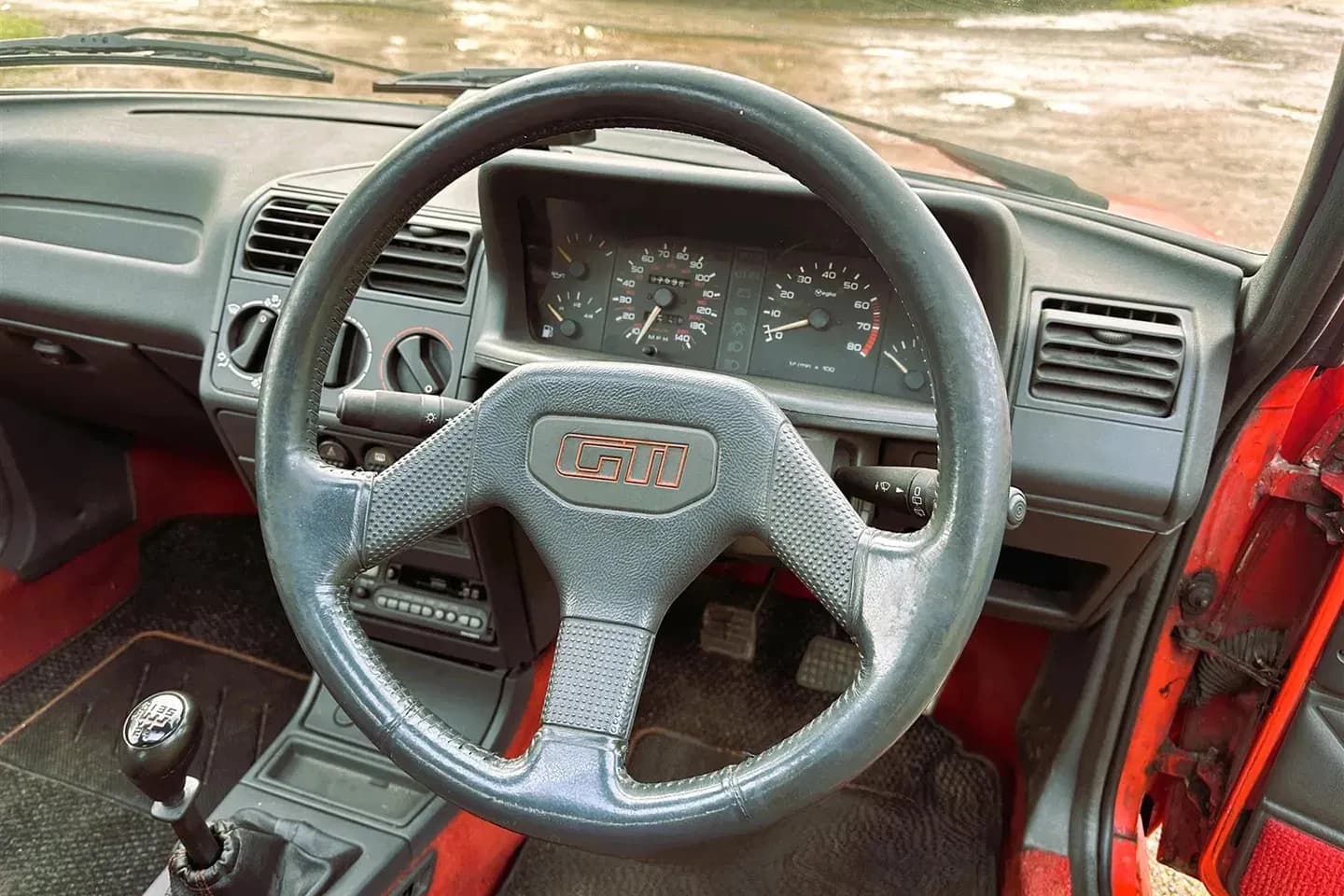 peugeot-205-gti-1-6-3